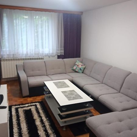 Near Sarajevo Airport Appartement Buitenkant foto